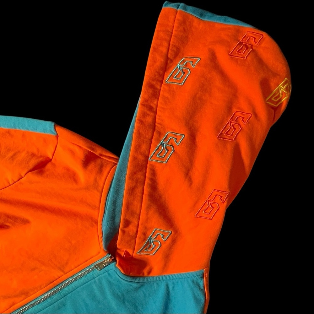 So Real | Gsuwoo Color Block Top in Orange/Blue/Yellow - Picture 11 of 15
